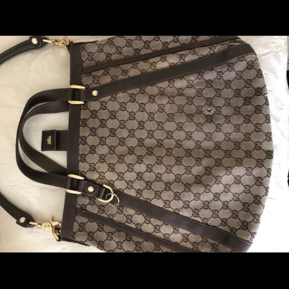 Authentic Gucci handbag - Picture 10 of 12